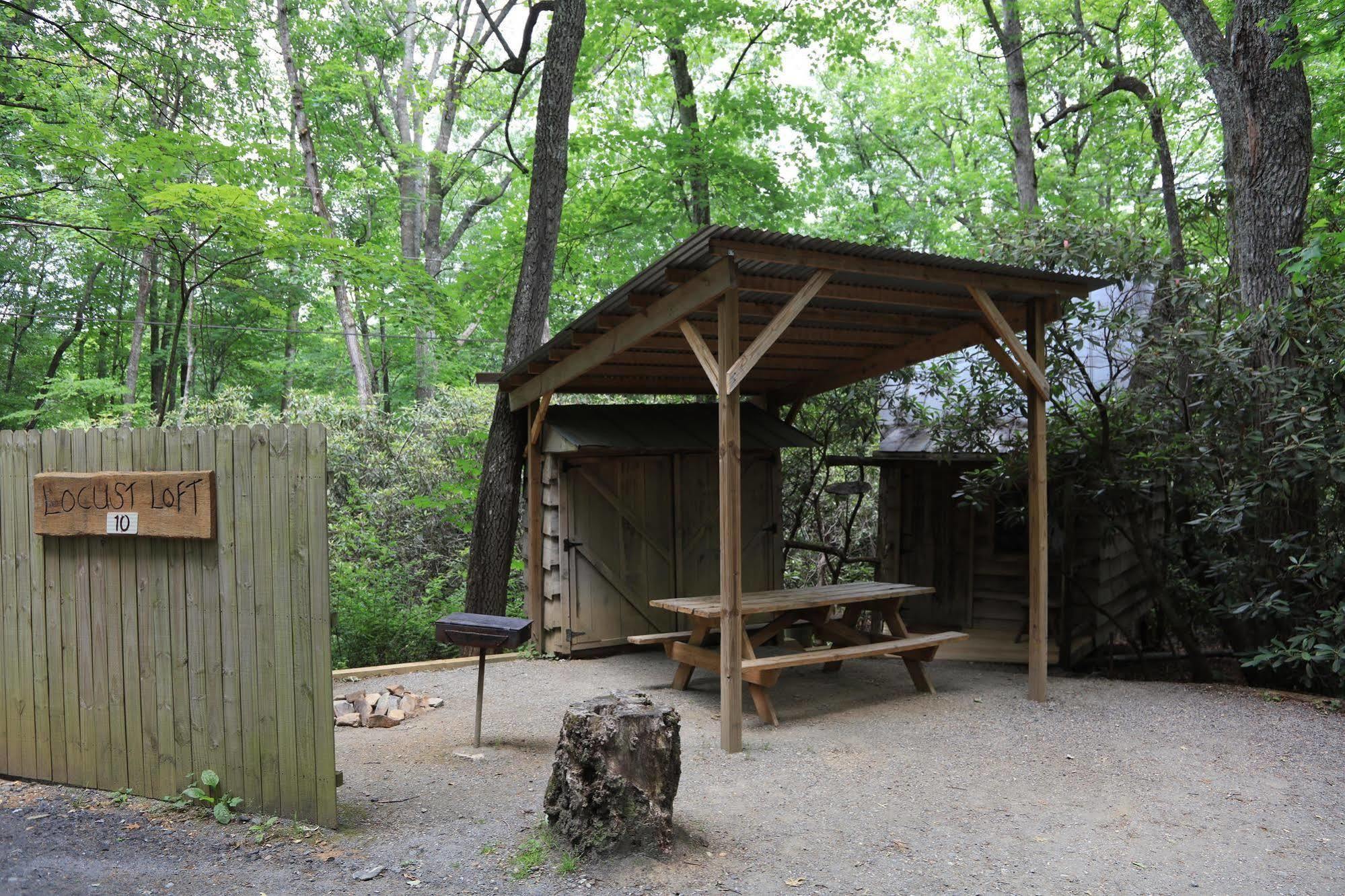 Linville Falls Campground, Rv Park, And Cabins Bagian luar foto