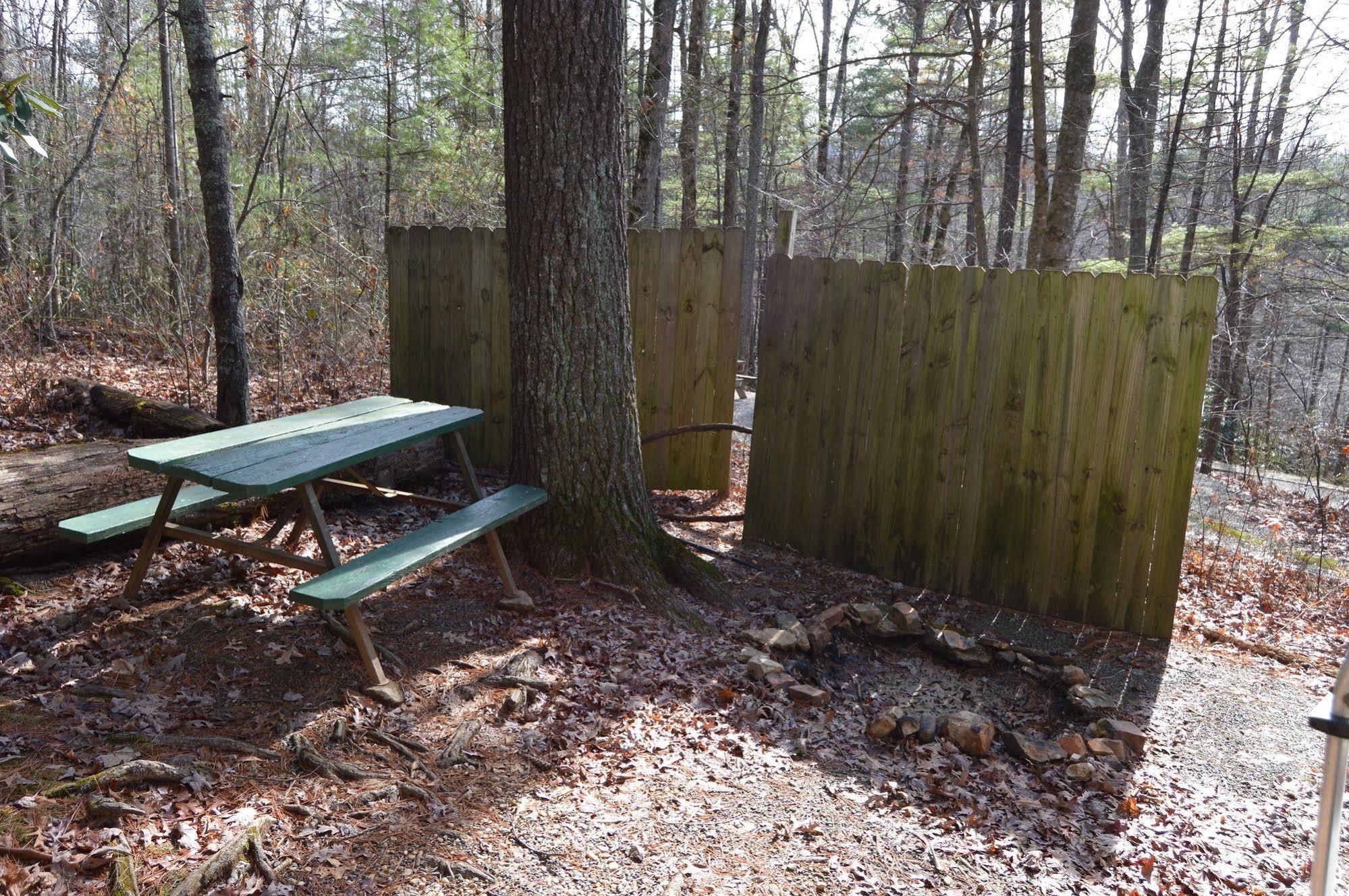 Linville Falls Campground, Rv Park, And Cabins Bagian luar foto