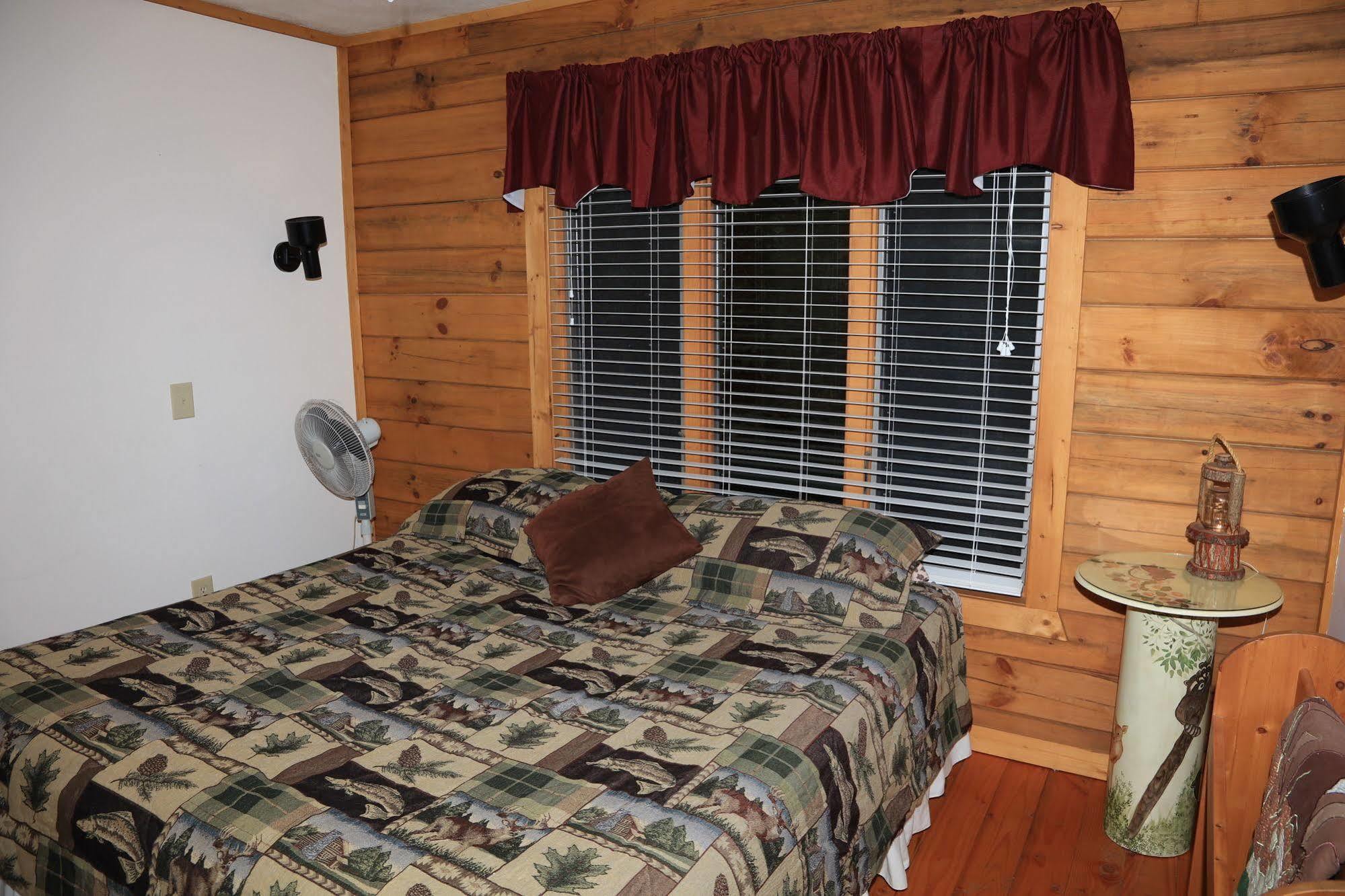 Linville Falls Campground, Rv Park, And Cabins Bagian luar foto