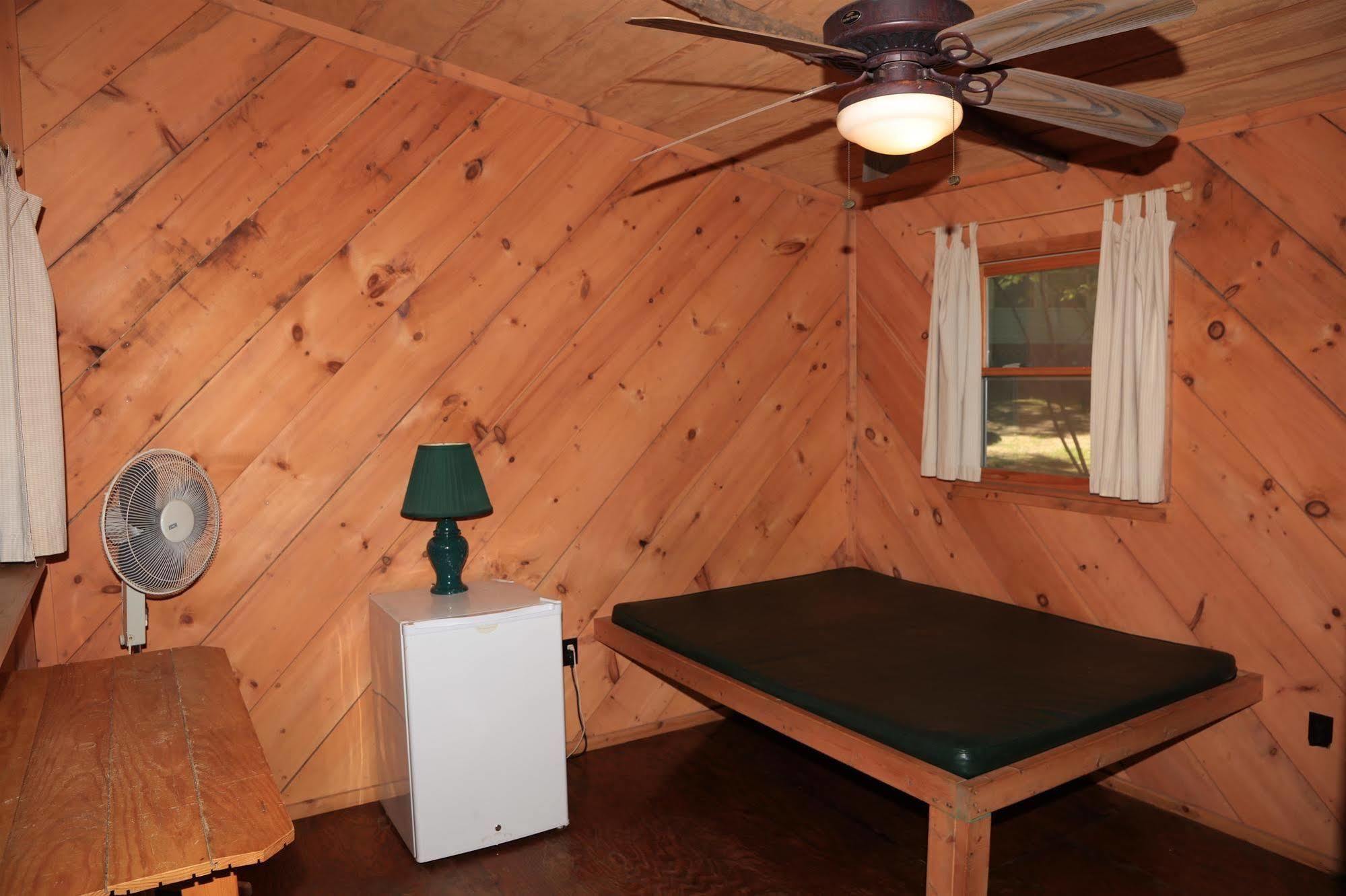 Linville Falls Campground, Rv Park, And Cabins Bagian luar foto